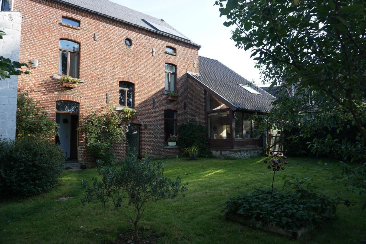Au Randonneur - B&B Thuin Exterior photo